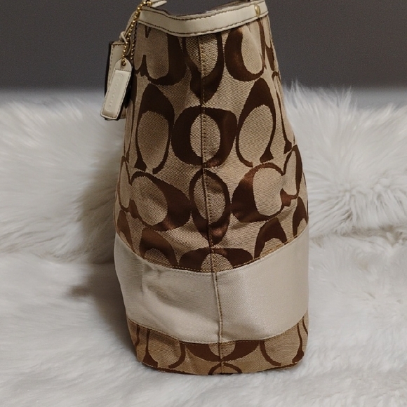 SALE! Auth Coach Signature Brown/Cream Canvas/Leather Tote Handbag/Hangtags - Picture 5 of 16